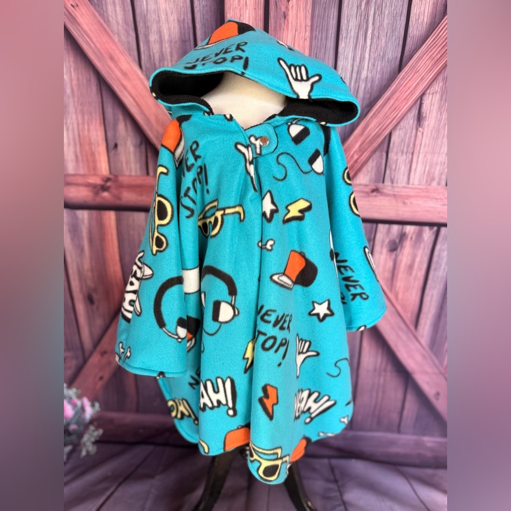 Adorable Hooded Car Seat Poncho